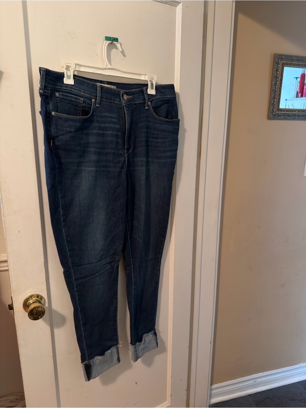 Levi’s Dark Wash Cuffed Women’s Jeans - Classic Fit